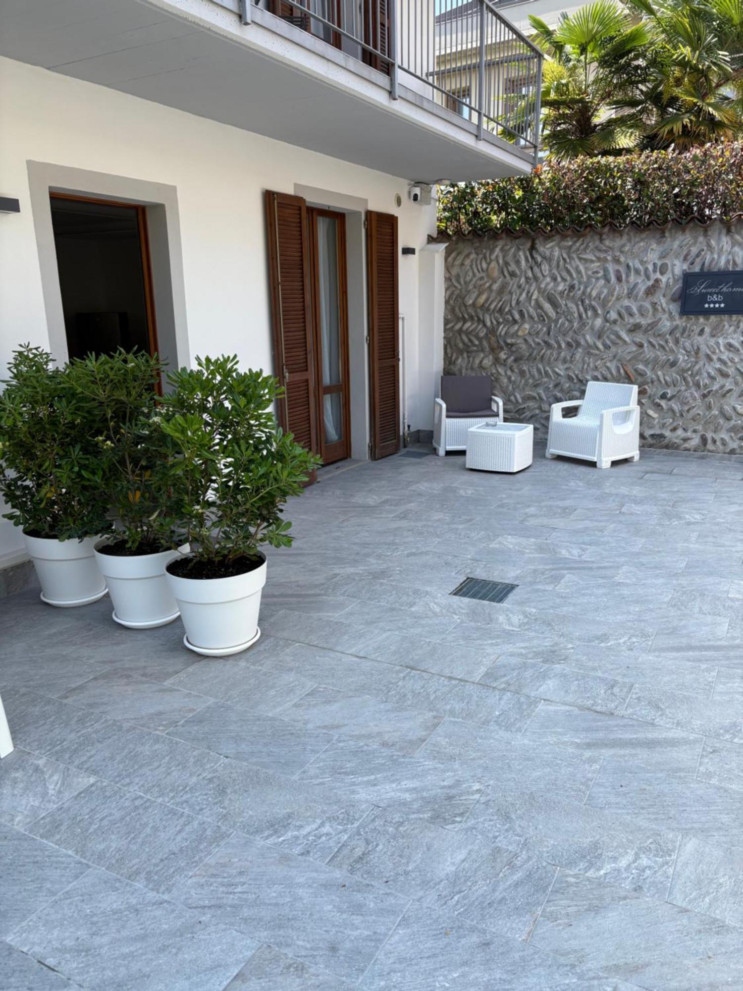 Sweet Home... Parking Inside Azzano San Paolo Exterior foto
